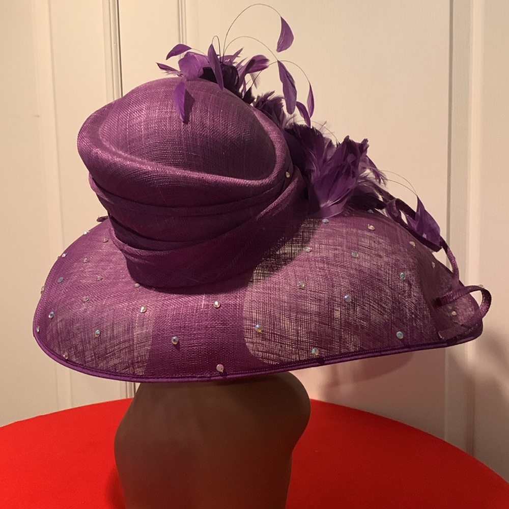 Elegant Purple Feathered Women's Hat - Picture 5 of 5
